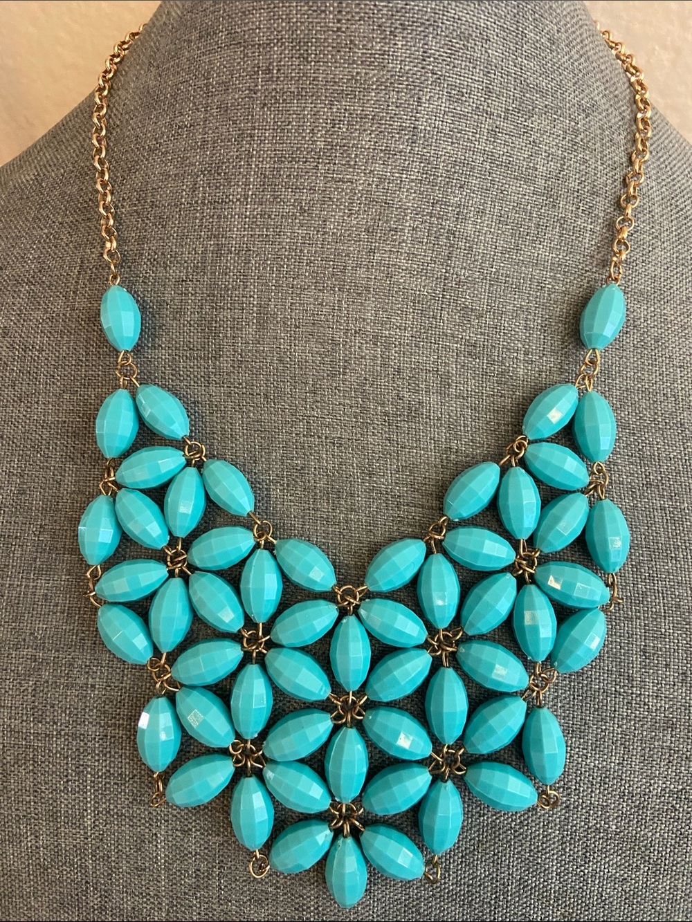 Vintage 90s ETC! Faceted Aqua Acrylic Beads Bib Necklace